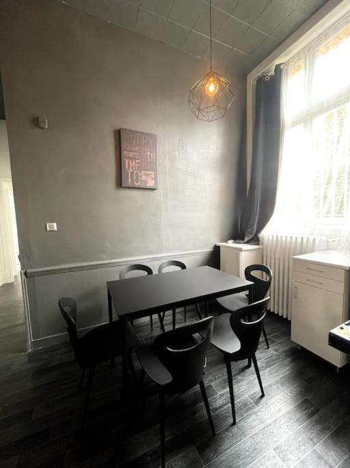 Agreable Maison De Ville Dans La Plus Belle Avenue Orléans Eksteriør bilde