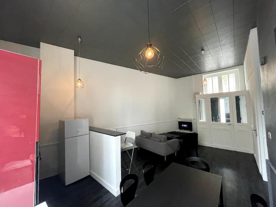 Agreable Maison De Ville Dans La Plus Belle Avenue Orléans Eksteriør bilde