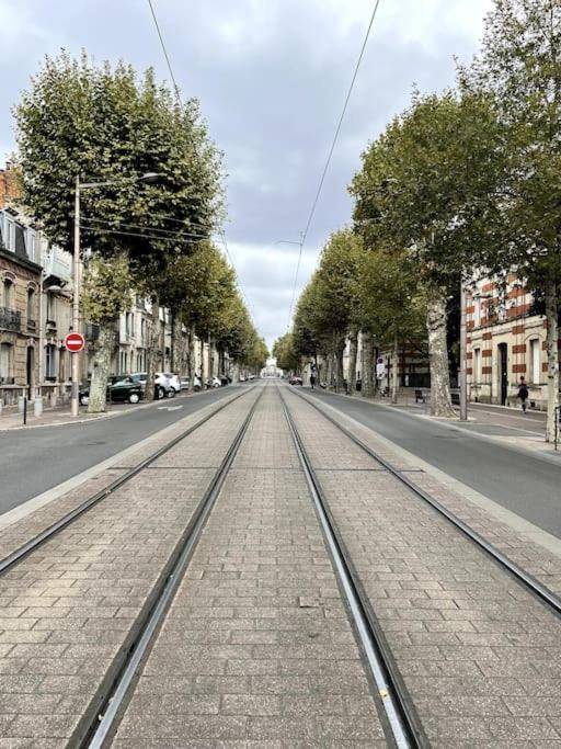 Agreable Maison De Ville Dans La Plus Belle Avenue Orléans Eksteriør bilde